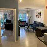 Admiralski דירה *
